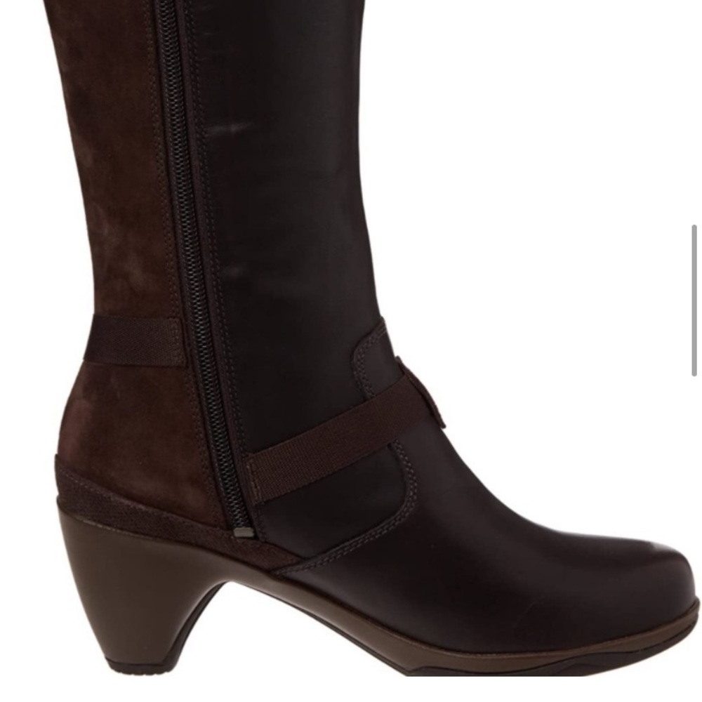 ClosetCLOSING! ALL BUNDLES NEGOTIABLE! LEATHER waterproof WEDGE BOOTS leather